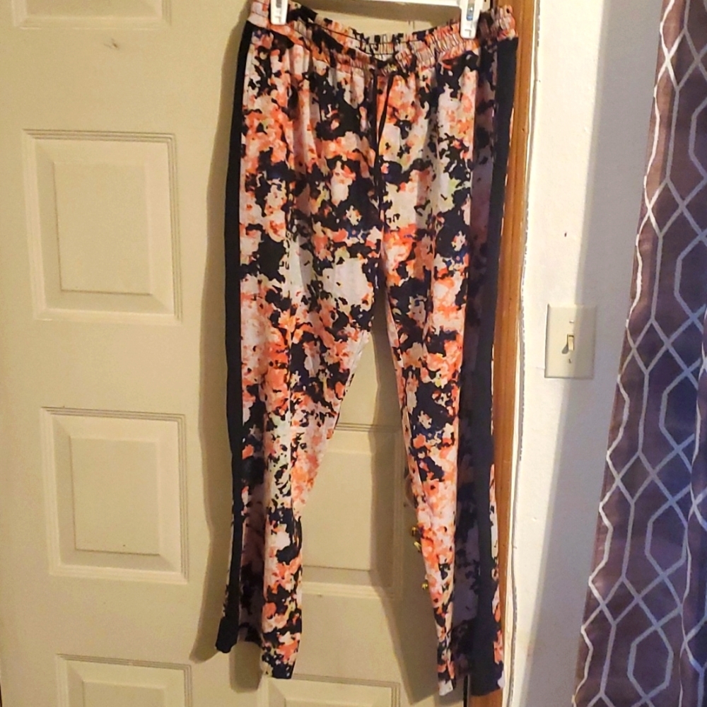 Xhilaration floral striped joggers